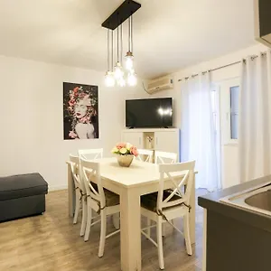 Kaya Prime Location, Old Town Zadar, Self Check-in Apartment