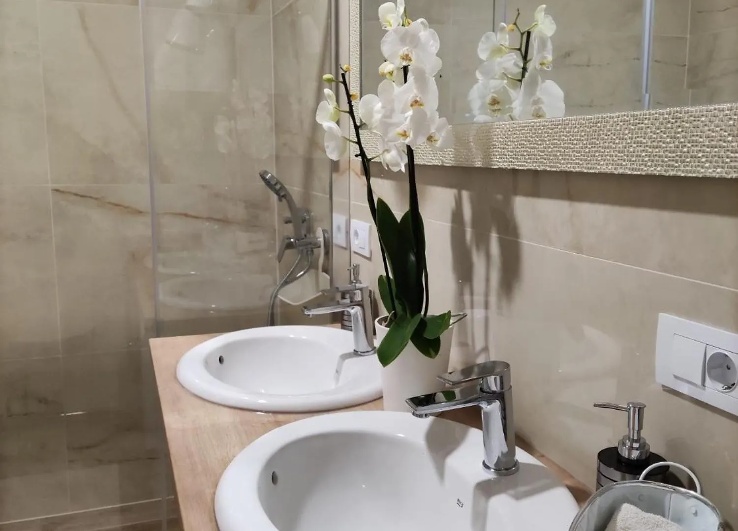 Apartments Marta 2 자다르