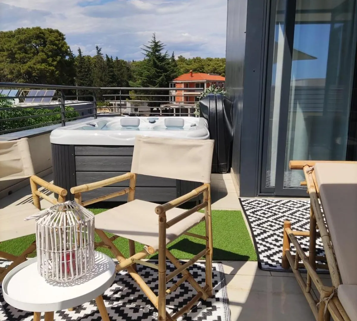 Apartments Marta 2 자다르